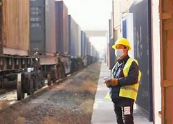 要求好几天开一个新区的 新活动少的可怜 基本私服传奇一天开几区不出 升级封印好几天一级 最可气