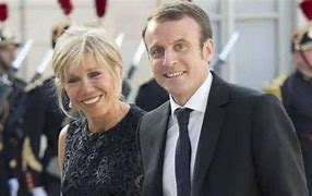 为什么传奇sf进去了不能点服务器名字好像错 不能点服务器名字 好像错位呢