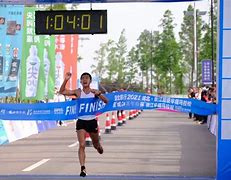 男子开《热血传奇》私服3年赚4800万 《热血传奇》194新区预注册开启